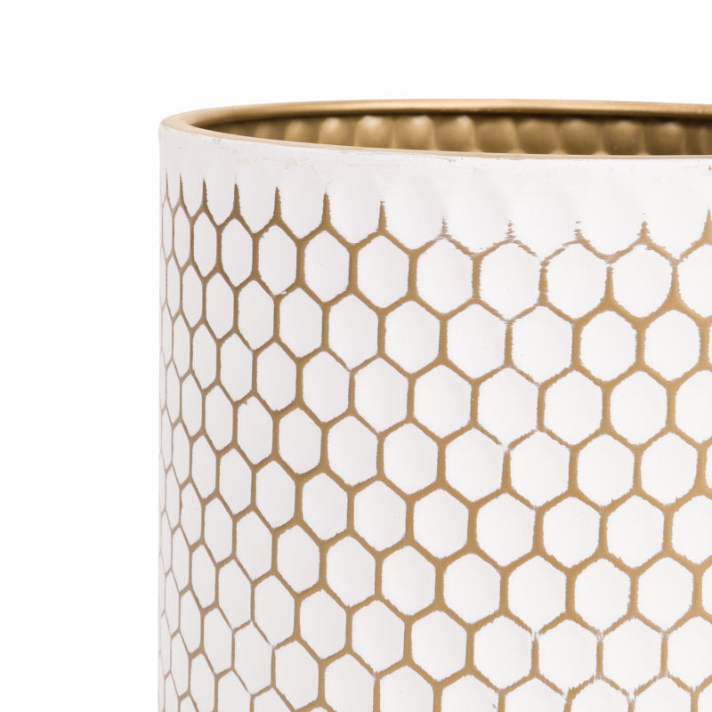 Ciarna Metal Pot Planter